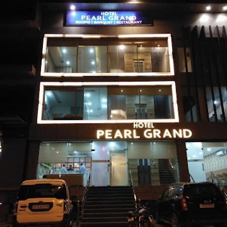 Hotel Pearl Grand & Banquet Zirakpur 外观 照片